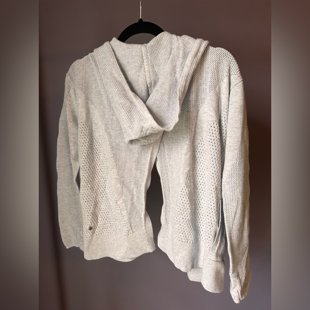 Lululemon Still Movements Open Back Hooded Knit Sweater Gray Size 2 - Picture 6 of 10